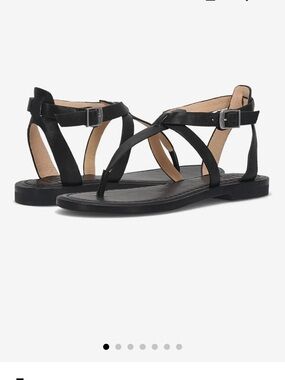 NIB Frye Black Leather T-Strap Ankle Buckle Sandals 7.5